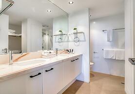 Noosa Crest