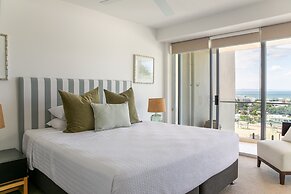 Noosa Crest
