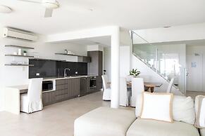 Noosa Crest