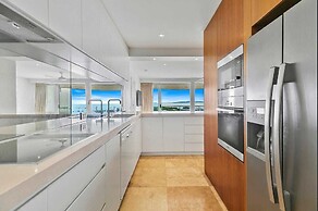 Noosa Crest