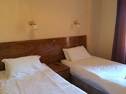Manor House Inn