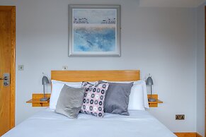Eyre Square Townhouse