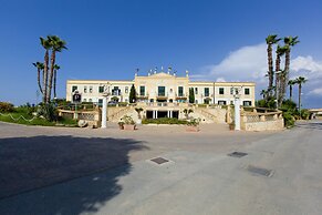 Delfino Beach Hotel