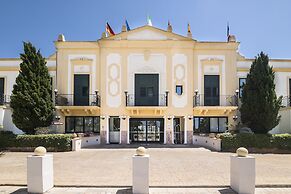Delfino Beach Hotel