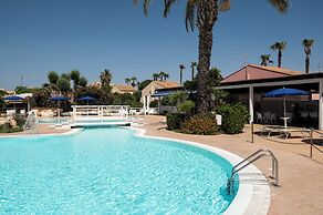 Delfino Beach Hotel