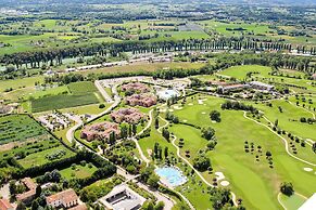 Golf Residence