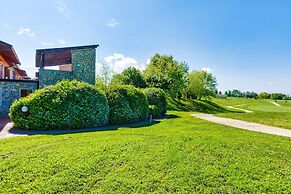Golf Residence