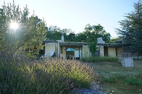 VVF Luberon Provence, Murs