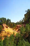 VVF Luberon Provence, Murs