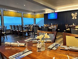 Cove Bay Hotel