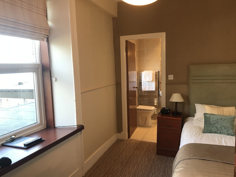 Cove Bay Hotel