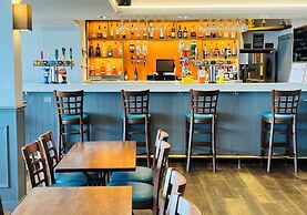 Cove Bay Hotel