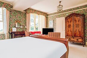Orestone Manor