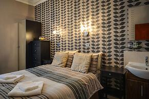 Tanes Hotel