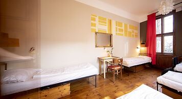 Sir Toby's Hostel