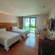 Sacha's Hotel Uno