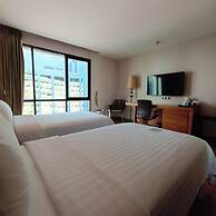 Sacha's Hotel Uno