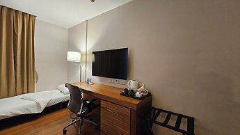 Sacha's Hotel Uno