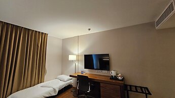 Sacha's Hotel Uno