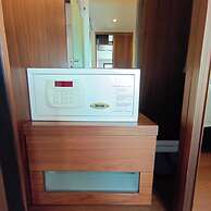 Sacha's Hotel Uno
