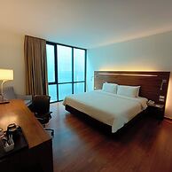 Sacha's Hotel Uno