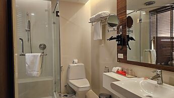 Sacha's Hotel Uno