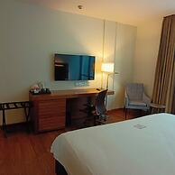 Sacha's Hotel Uno
