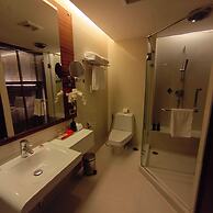 Sacha's Hotel Uno