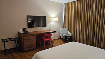 Sacha's Hotel Uno