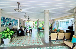 Baan Bayan Beach Hotel