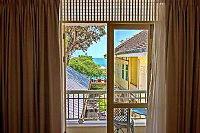 Baan Bayan Beach Hotel
