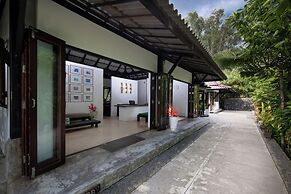 Haadson Resort