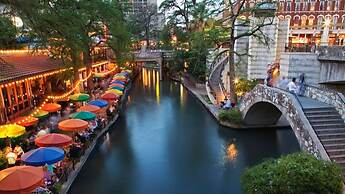 Holiday Inn San Antonio Seaworld by IHG