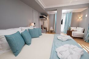 Aenos Hotel