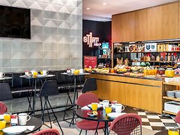 ibis Barcelona Glories 22