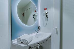 ibis Barcelona Glories 22