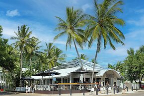Coral Sands Resort