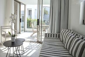 Maritimo Beach Hotel