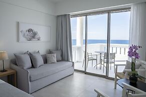 Maritimo Beach Hotel