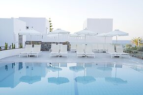 Maritimo Beach Hotel
