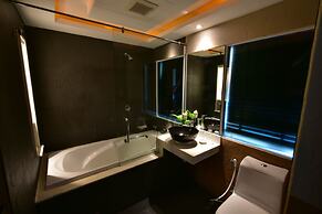 R Mar Resort and Spa