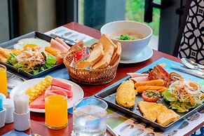 R Mar Resort and Spa