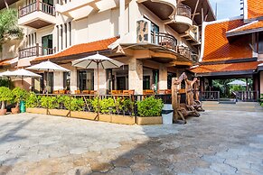 Nipa Resort