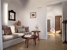 Esperas Santorini