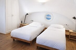 Ikastikies Suites