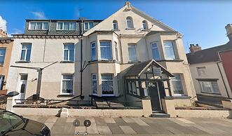 OYO Tudor Lodge - Redcar Beach