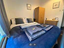 OYO Tudor Lodge - Redcar Beach