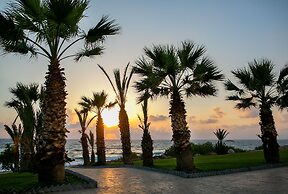 Louis Paphos Breeze