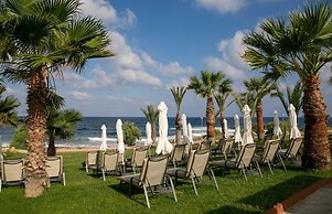 Louis Paphos Breeze