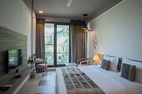 Ahuja Residency Parklane